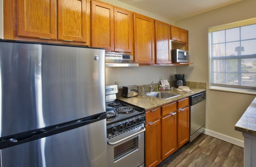 Dearborn Hotel | TownePlace Suites by Marriott Detroit Dearborn