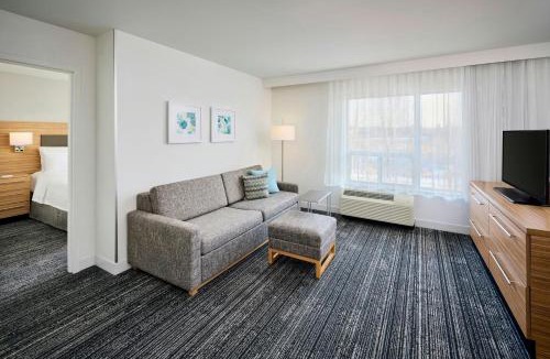 Ottawa Division Hotel | TownePlace Suites by Marriott Ottawa Kanata