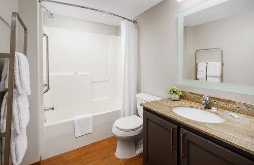 Horsham Hotel | Towneplace Suites by Marriott Horsham