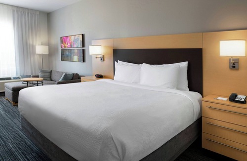 Laredo Hotel | TownePlace Suites by Marriott Laredo