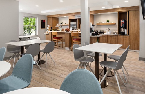 Lombard Hotel | TownePlace Suites by Marriott Chicago Lombard