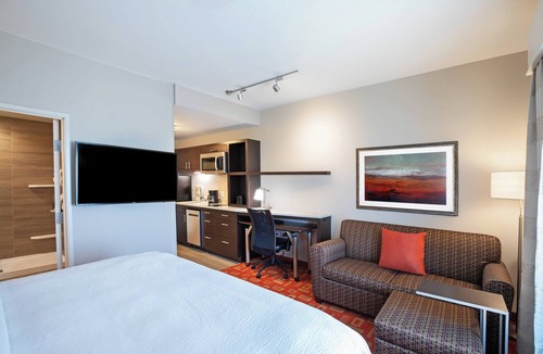 Plano Hotel | TownePlace Suites by Marriott Dallas Plano/Richardson