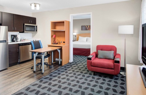 Greenwich Hotel | TownePlace Suites by Marriott Wichita East