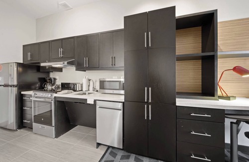 Lacy-Lakeview Hotel | TownePlace Suites by Marriott Waco Northeast