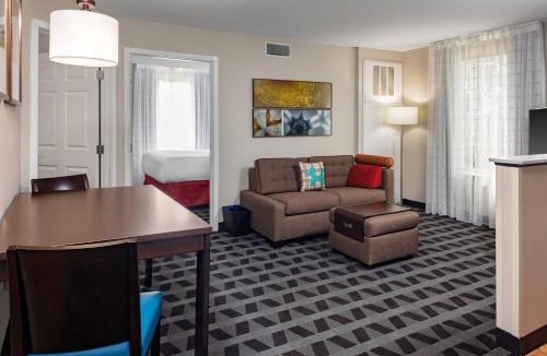 Legacy Park Hotel | TownePlace Suites by Marriott Dallas Plano/Legacy