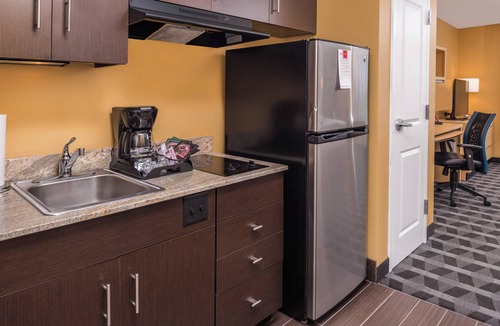 New Hartford Hotel | TownePlace Suites by Marriott New Hartford