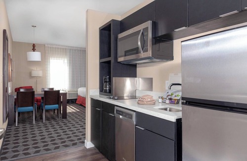 West San Antonio Hotel | TownePlace Suites by Marriott San Antonio Westover Hills