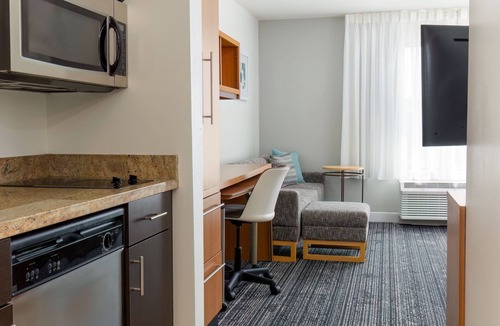 Erie Hotel | TownePlace Suites Erie