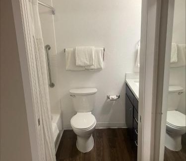 Greenwich Hotel | TownePlace Suites Wichita East