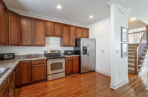 MLK University House | Townhome 1 mile from Erlanger Hospital & UTC Campus!