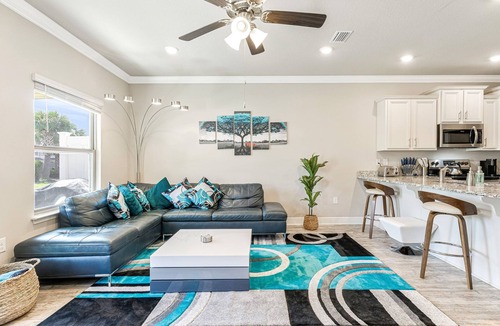South Pensacola House | Townhome 3 BR Downtown Pensacola w/POOL