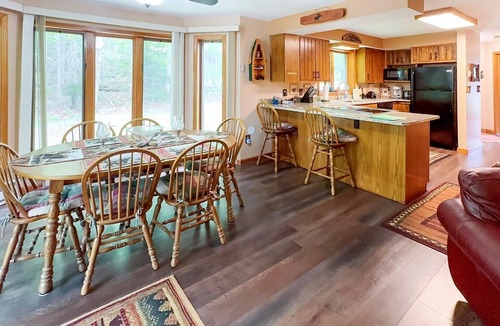 Inlet House | Townhome B1 - 4th Lake