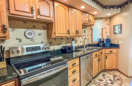 Inlet House | Townhome B3 - 4th Lake