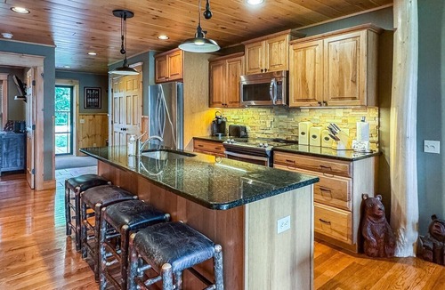 Inlet House | Townhome E4 - 4th Lake