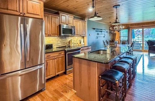 Inlet House | Townhome E4 - 4th Lake