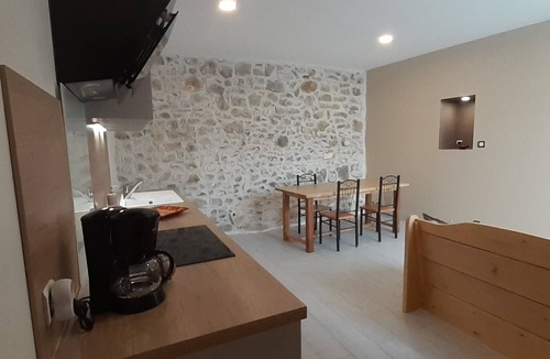 Saint-Remeze House | Townhome