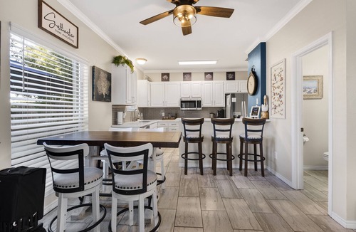 Corpus Christi House | Townhome on the water, green light fishing, pool, arcade machines, sleeps 8