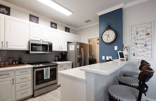 Corpus Christi House | Townhome on the water, green light fishing, pool, arcade machines, sleeps 8