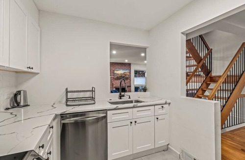 Fitler Square House | Townhome | Patio | Parking | Hosted By StayRafa
