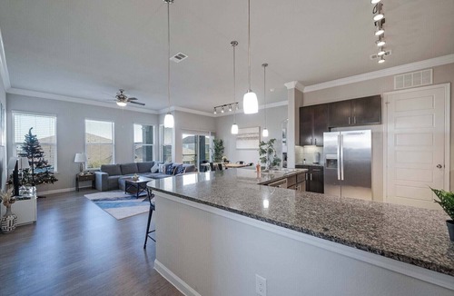 McNeil Apartment | Townhome W a pool in North Austin 7351
