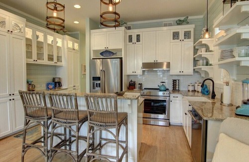 Cinnamon Shore House | Townhome w/Shabby-Chic Style@Cinnamon Shore+Great Pools & Amenities!