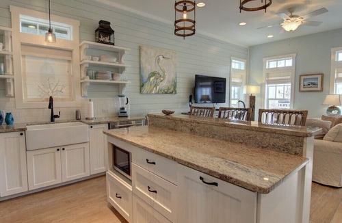 Cinnamon Shore House | Townhome w/Shabby-Chic Style@Cinnamon Shore+Great Pools & Amenities!