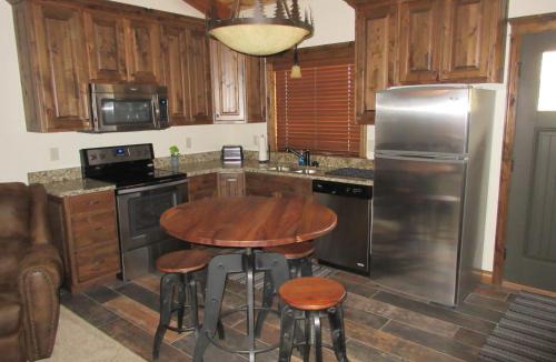 Afton Apartment | Townhomes on the Green