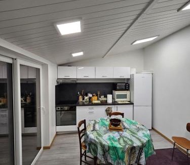 Colombes House | Townhouse 10 minutes from Paris SLZ