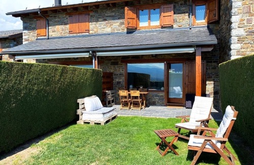 Palau-de-Cerdagne House | Townhouse 3 rooms Pool, Fireplace, Garden & Dryer