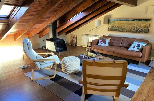 Llivia House | Townhouse 4 rooms Pool, Fireplace, Wi-Fi & Pet-Friendly