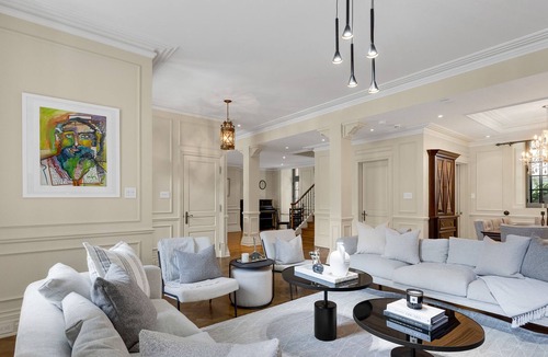 International District House | TownHouse 4BDR-5BA Old Mtl Terrasse/ Parking