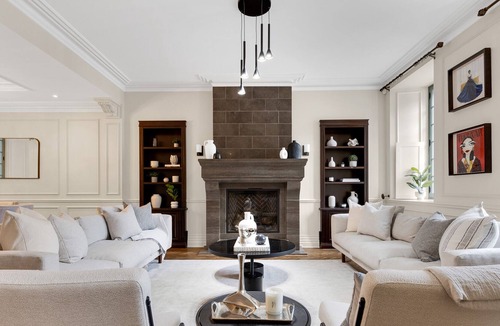 International District House | TownHouse 4BDR-5BA Old Mtl Terrasse/ Parking