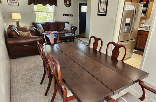 Karns House | Townhouse - 6 Beds - 3 Vehicle Maximum - 2nd Unit Available Next Door