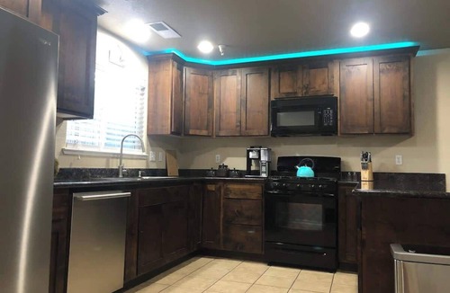 Modesto Condo | Townhouse close to shopping hospitals &restaurants