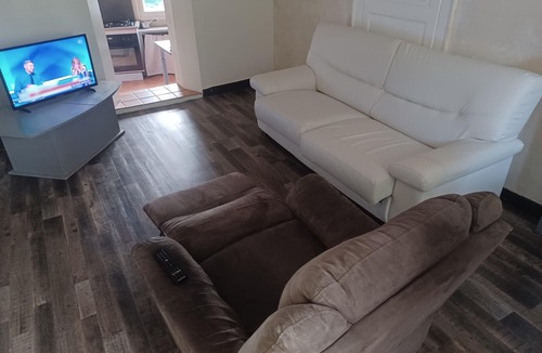 Port-Brillet House | townhouse for rent