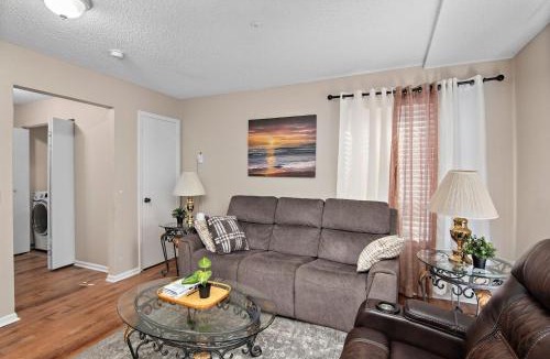 Lenexa House | Townhouse in Lenexa by YDSH GuestMind
