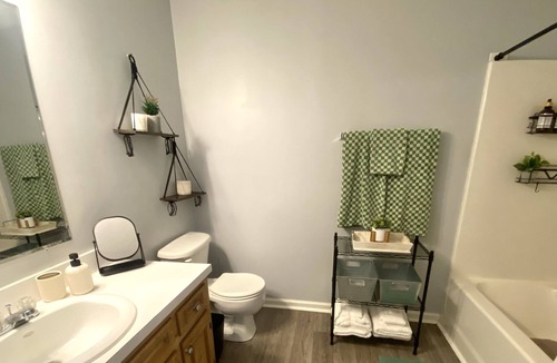 Lynchburg House | Townhouse in Lynchburg 3 miles from Liberty