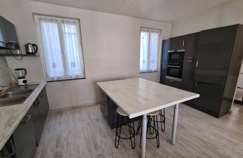 Bourgogne Cottage | Townhouse in Orléans, near Loire and center