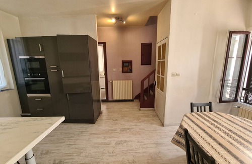 Bourgogne Cottage | Townhouse in Orléans, near Loire and center