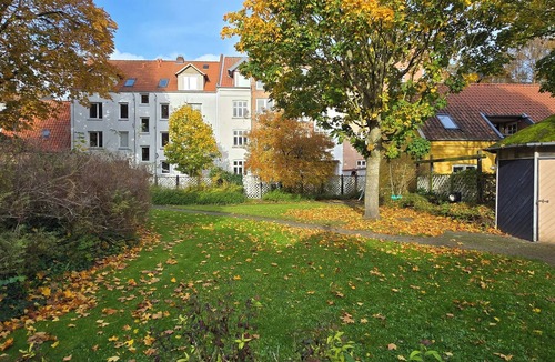 Aalborg House | Townhouse in the center with private parking and two bathrooms