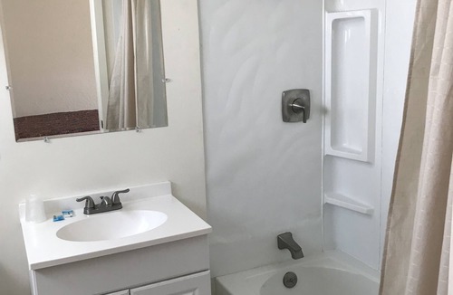 Outlook Hotel | Townhouse Motel