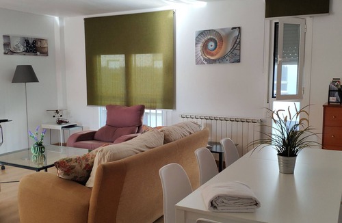 Lumpiaque House | Townhouse near Zaragoza