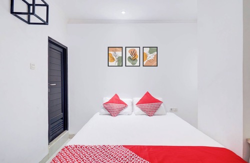 Old Jakarta Hotel | Townhouse Oak Gunung Sahari Near Ancol