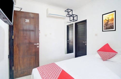 Old Jakarta Hotel | Townhouse Oak Gunung Sahari Near Ancol