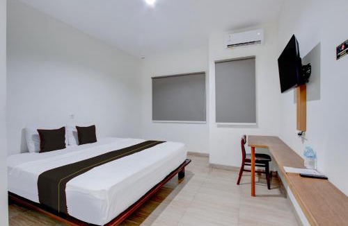 Grogol Hotel | Townhouse Oak near The Park Mall Solo formerly D’Nawasena Guest House