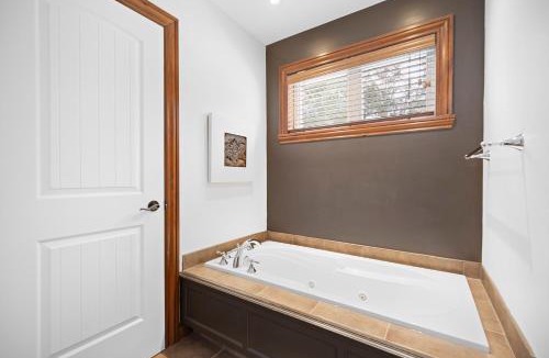 Mont-Tremblant House | Townhouse On The Golf La Bte -10min To Tremblant