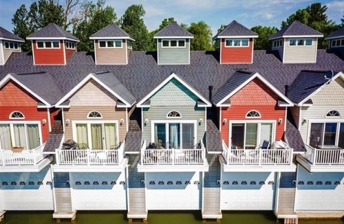 Alexandria Bay House | Townhouse on water with boathouse!
