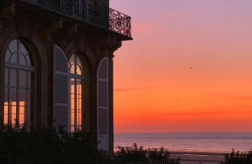 Trouville-sur-Mer Apartment | TOWNHOUSE TROUVILLE - Appart'Hotel & Spa