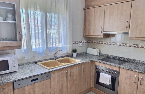 Costa del Zefir House | Townhouse with pool and barbecue, 5 min from the beach