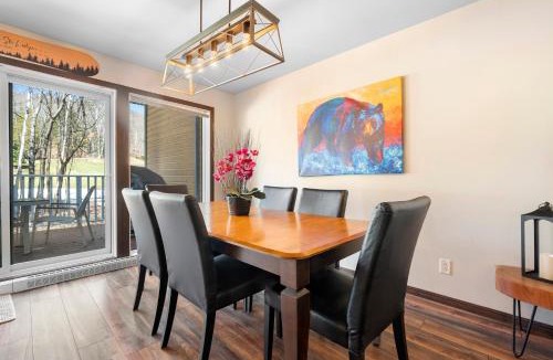 Mont-Tremblant House | Townhouse With Free Shuttle To Tremblant Resort